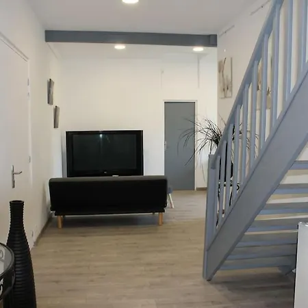 Logement Independant Tres Calme Dans Propriete Saint-Loubès Buitenkant foto
